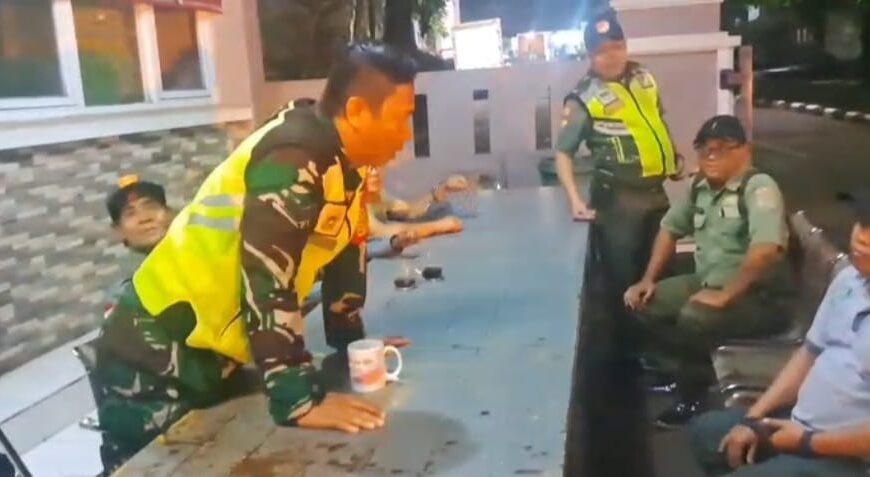 Patroli Malam Bersama Komduk, Koramil 05/Bantargebang Tunjukkan Kesiapsiagaan&hellip;