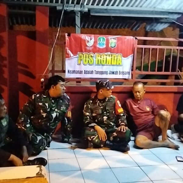 Maung TNI Menyusuri Malam, Babinsa Koramil 01/Kranji Bersama&hellip;