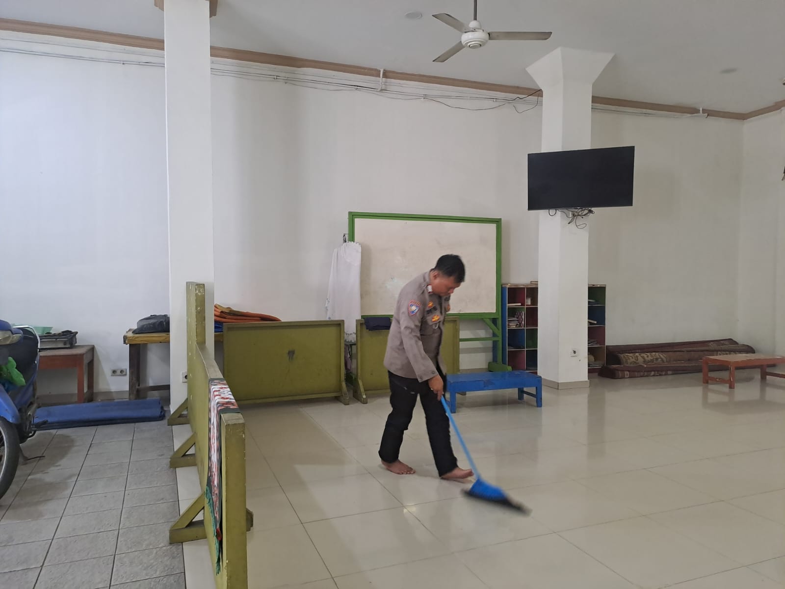 Polsek Medansatria Laksanakan Program BANG JASRI dengan Kurve di Masjid Baitul Muttaqin