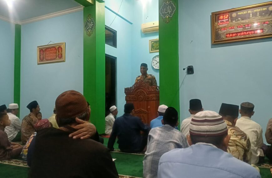 Tarawih Keliling, Kapolsek Bekasi Barat Ajak Warga Kranji…