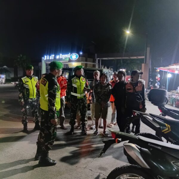 Patroli Gabungan Koramil 05/Bantar Gebang dan Linmas Ajak…