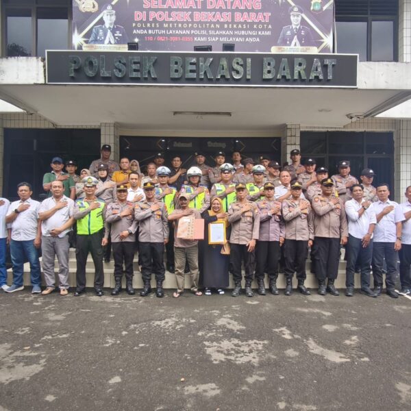 Ibu Rumah Tangga Gagalkan Pencurian Motor, Kapolsek Bekasi…