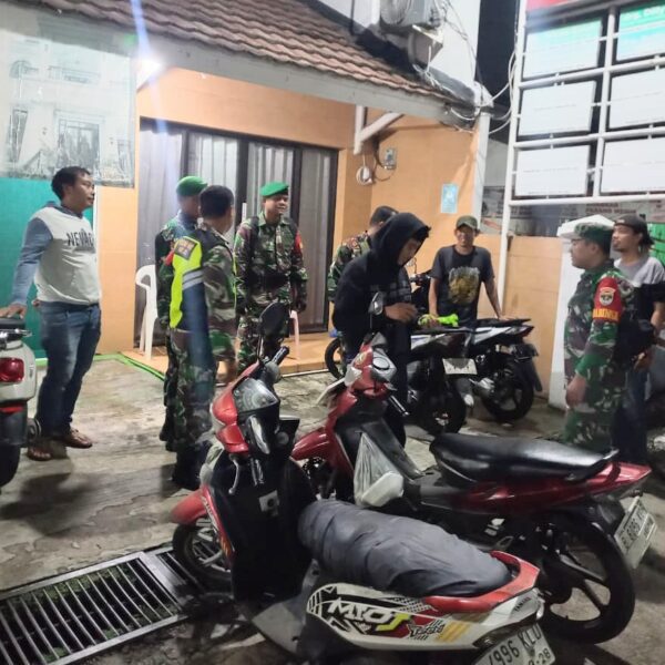 Jaga Kondusifitas Wilayah, Koramil 04/Jati Asih Laksanakan Patroli&hellip;