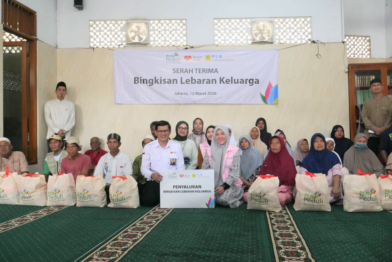 Jelang Idul Fitri, PLN Indonesia Power dan Rumah Zakat Berbagi 133 Bingkisan Lebaran untuk Warga Lansia dan Dhuafa