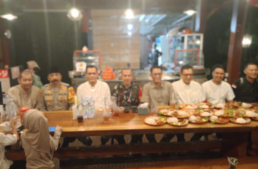 Resto Pinggir Kebun Sjf 88 Serpong Bersama Kapolsek, Danramil, Camat&hellip;