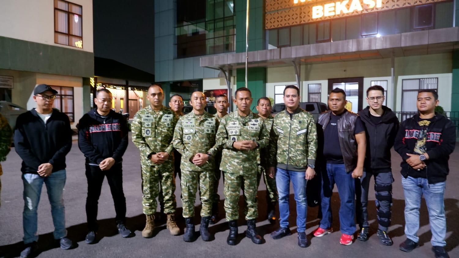 Kodim 0507/Bekasi Gelar “Sahur On The Road”, Bagikan 500 Nasi Box untuk Warga dan Pengguna Jalan