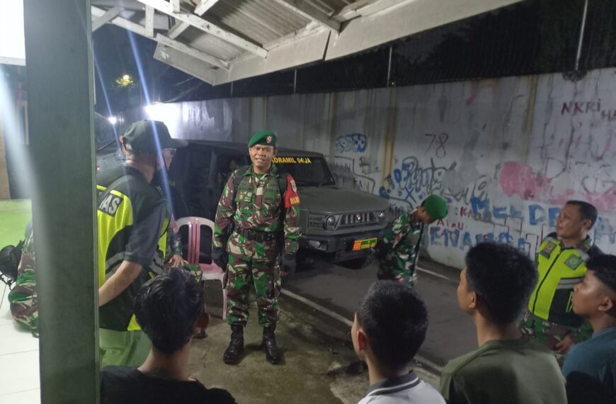Patroli Malam, Koramil 04/Jati Asih Intensifkan Pemantauan Pemukiman Ditinggal Mudik