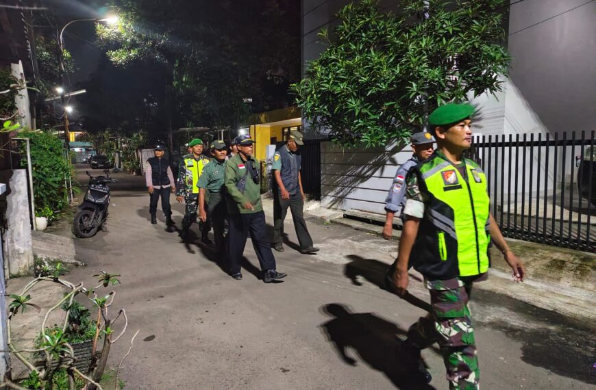 Antisipasi Kejahatan Saat Idul Fitri, Koramil 01/Kranji Bersama Linmas Patroli&hellip;