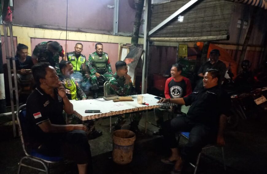 Antisipasi Kejahatan dan Gangguan Kamtibmas, Koramil 04/Jati Asih Gelar Patroli…