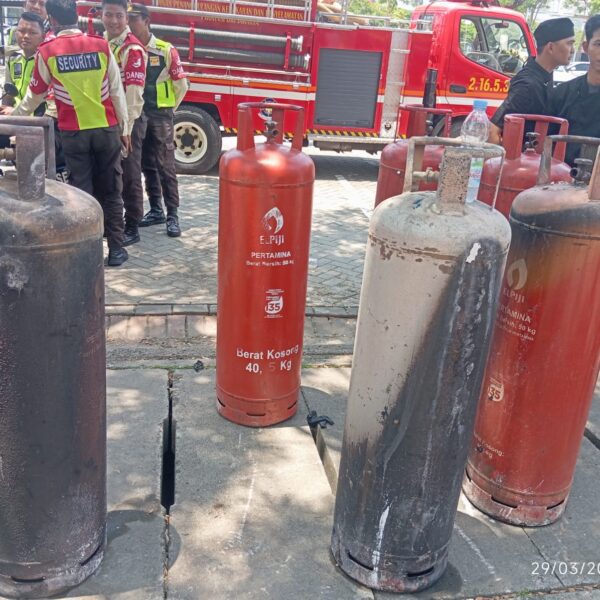 Ledakan Tabung Gas Picu Kebakaran di Restoran Yakiniku&hellip;