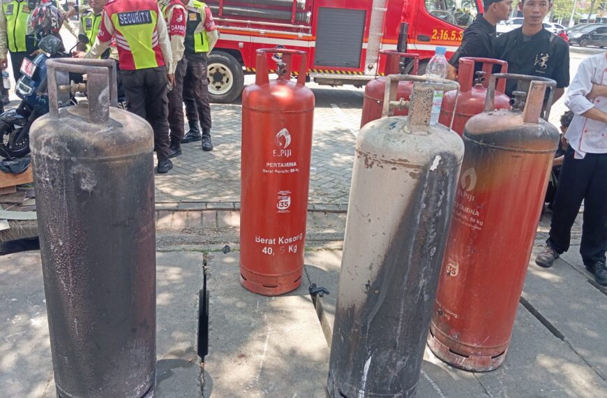 Ledakan Tabung Gas Picu Kebakaran di Restoran Yakiniku Ten, Tiga&hellip;