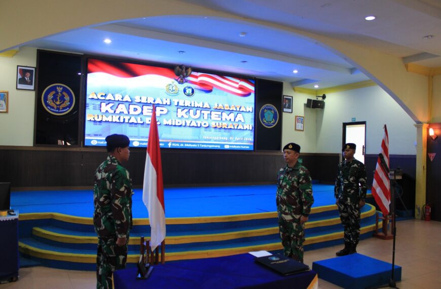 Karumkital Dr. Midiyato Suratani Pimpin Sertijab Kadep Kutema