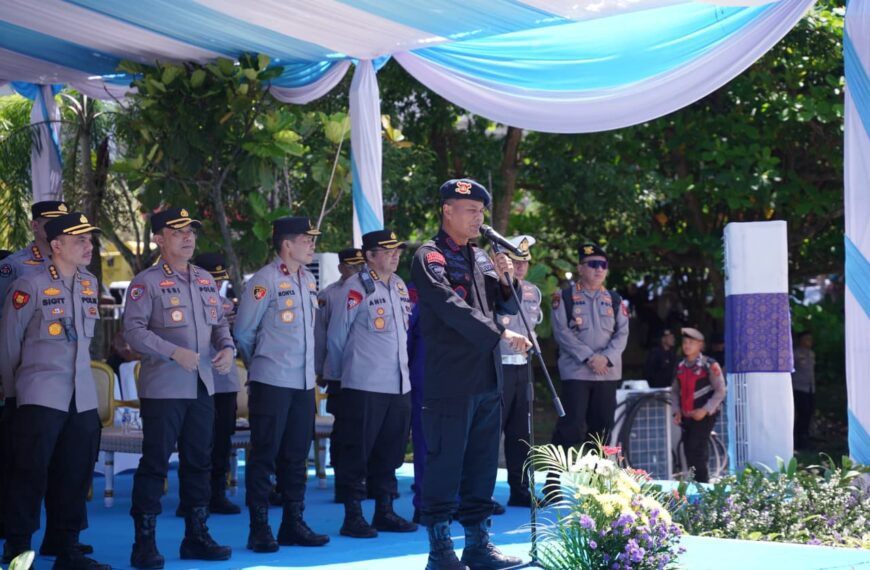 Dansat Brimob Polda Sumsel terjunkan Personel dalam kegaitan Sispamkota ,yang…