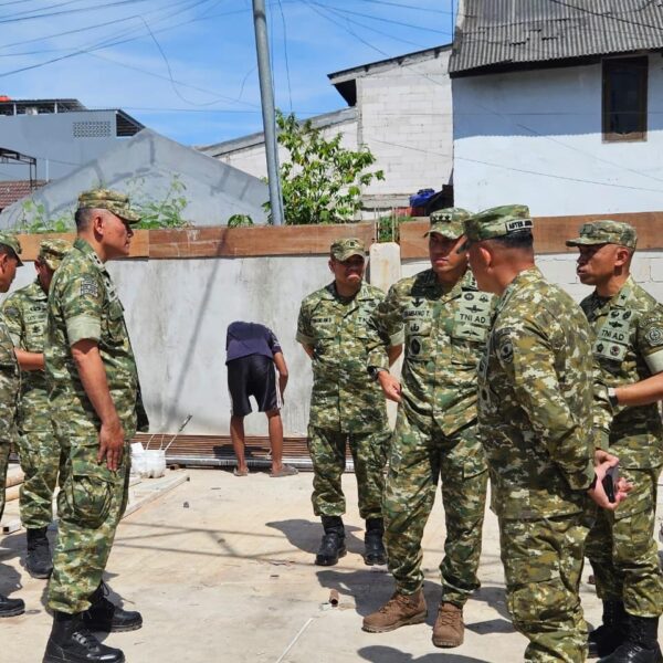 Kaster TNI Letjen TNI Bambang Trisnohadi Tinjau Progres…