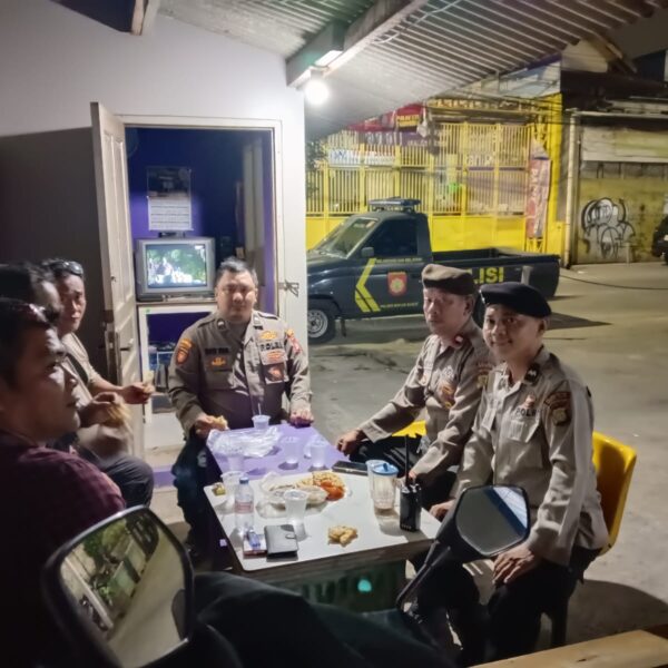 Antisipasi Tawuran Polsek Bekasi Barat Patroli Mobile