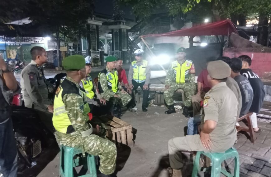 Koramil 05/Bantar Gebang Bersama Linmas dan Satpol PP,&hellip;