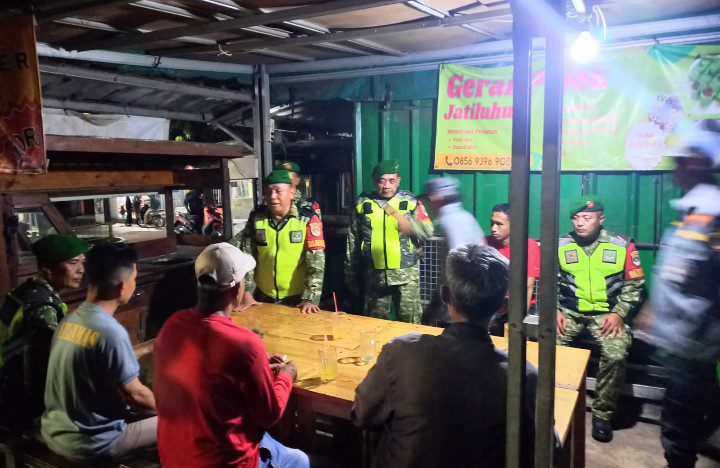 Patroli Sinergi Koramil 04/Jati Asih Bersama Mitra Jaya, Wujudkan Lingkungan Aman dan Kondusif