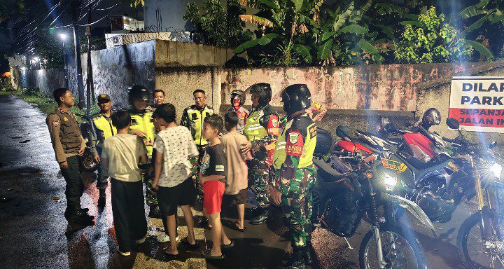 Sinergi Koramil 02/Pondok Gede dan Polri Patroli Malam,&hellip;