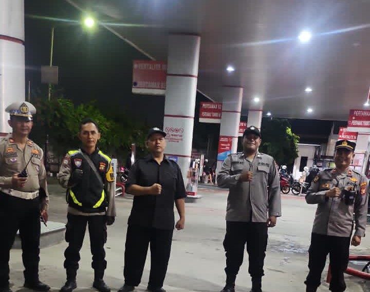 Polsek Bekasi Barat Patroli Malam Panjang Antisipasi Guantibmas