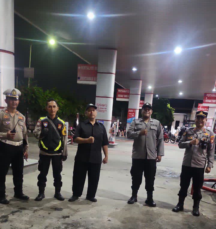 Polsek Bekasi Barat Patroli Malam Panjang Antisipasi Guantibmas