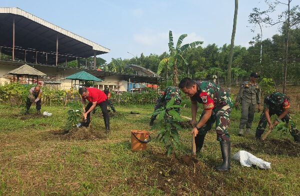 Peringati Hari Bumi, Koramil 02/Penjaringan Bersama 3 Pilar&hellip;