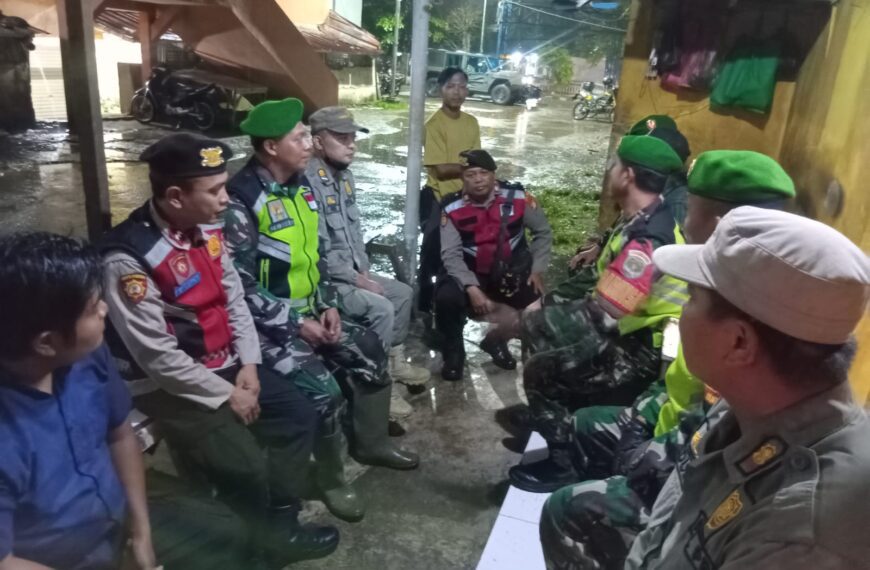 Patroli Malam Intensif, Koramil 05/Bantar Gebang Bersama Polri dan Satpol&hellip;