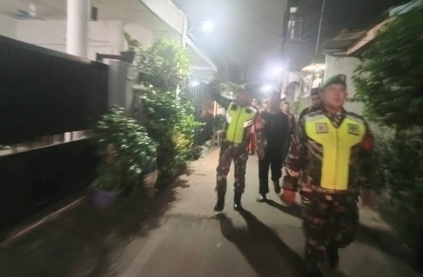 Sinergitas Antar Instansi, Patroli Malam Koramil 01/Kranji Perkuat Keamanan Wilayah
