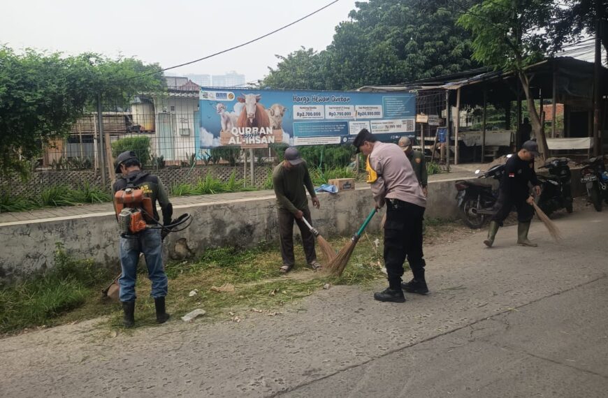 Bhabinkamtibmas Jakasampurna Bekasi Barat Ajak Warga dan Aparat&hellip;