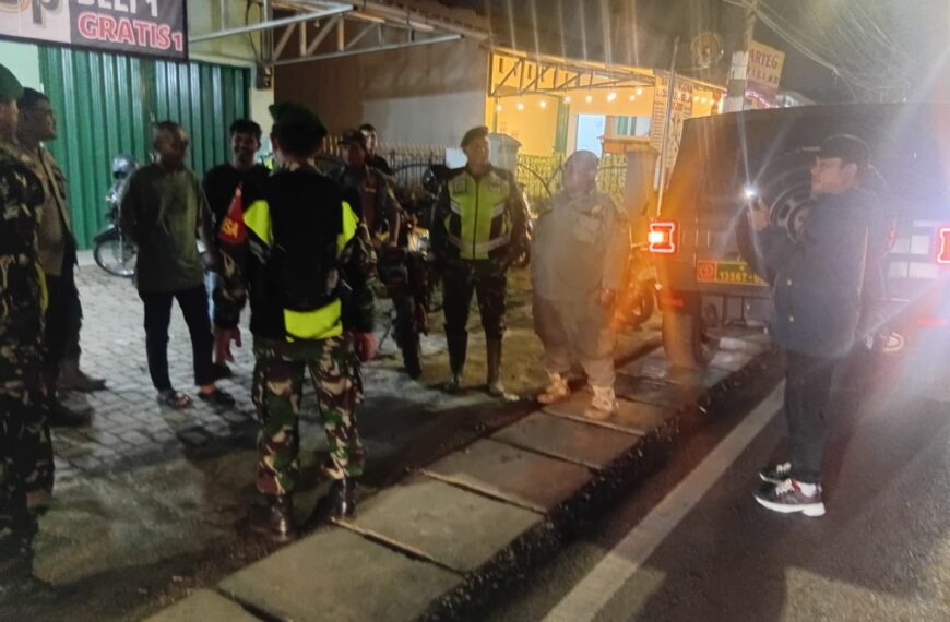 Patroli Sinergi TNI-Polri dan Linmas, Koramil 05/Bantar Gebang Wujudkan Situasi…