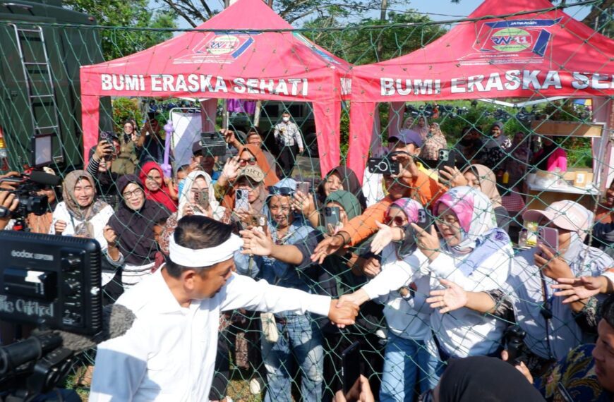 Kehadiran Kang Dedi Mulyadi di Penutupan TMMD&hellip;