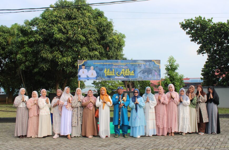 RUMKITAL Dr. MIDIYATO SURATANI GELAR SHALAT IDUL ADHA…
