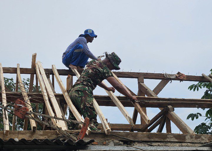 Satgas TMMD Ke-128 Kodim 0507/Bekasi Kerja Keras, Pastikan Pembangunan Rutilahu Rampung Tepat Waktu
