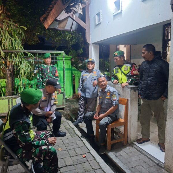 Patroli Sinergi Bersama Linmas, Koramil 03/Teluk Pucung Jamin…