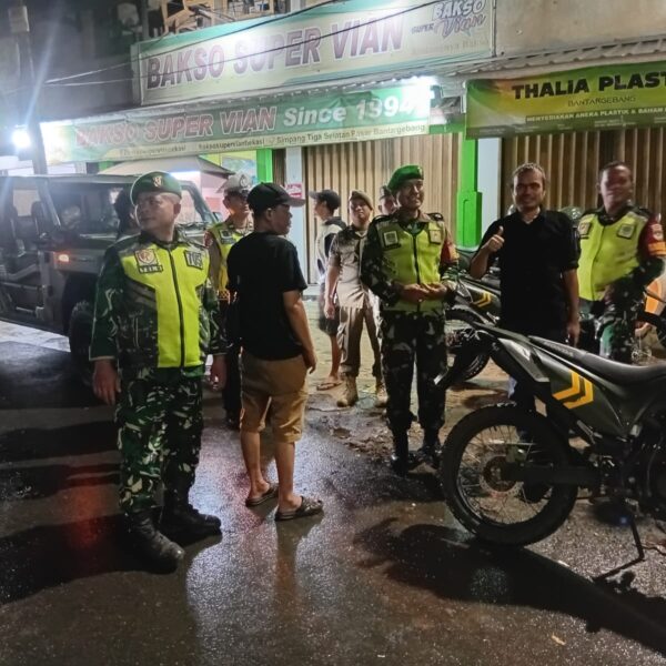 Patroli Rutin Koramil 05/Bantar Gebang Gencarkan Pengawasan Wilayah…