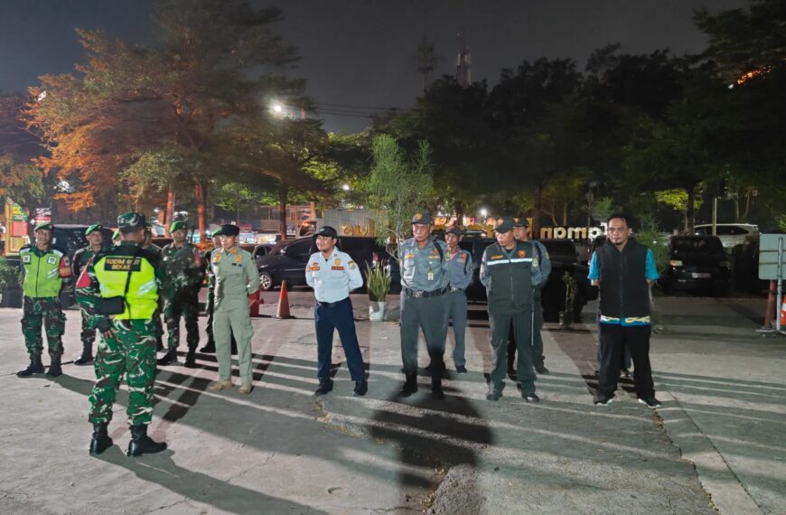 Patroli Bersama Linmas, Koramil 01/Kranji Jamin Keamanan&hellip;