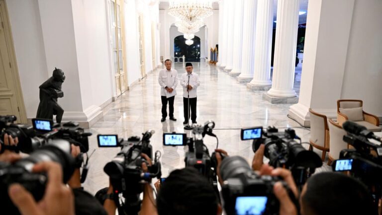 Presiden Prabowo Tingkatkan Kesejahteraan dan Kompetensi Guru, Tunjangan Naik hingga Program Beasiswa Diperluas