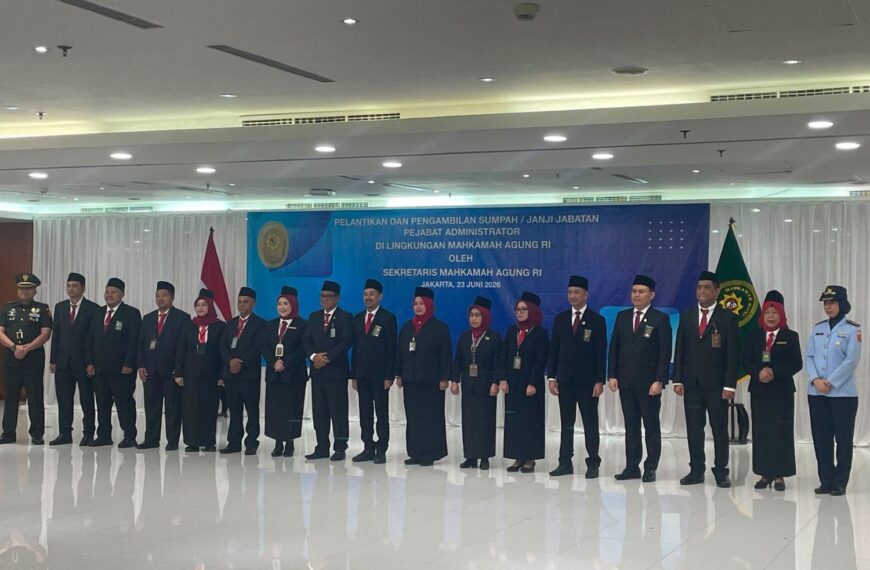 Lantik 16 Pejabat Administrator, Sekretaris MA Tekankan Tranparansi dan Akuntabilitas