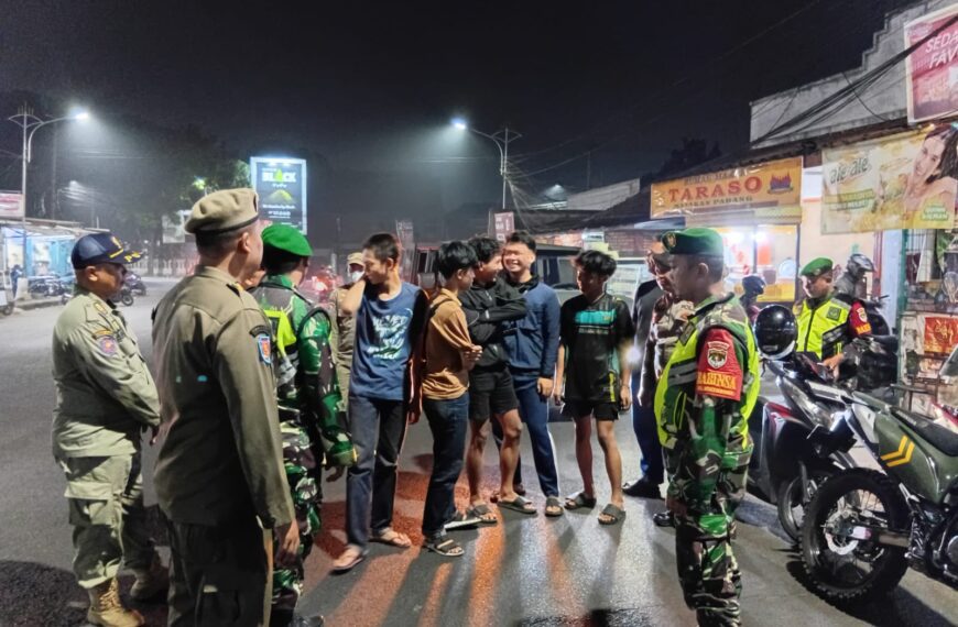 Patroli Malam Koramil 05/Bantar Gebang Sebagai Wujud Nyata Menjaga Keamanan&hellip;