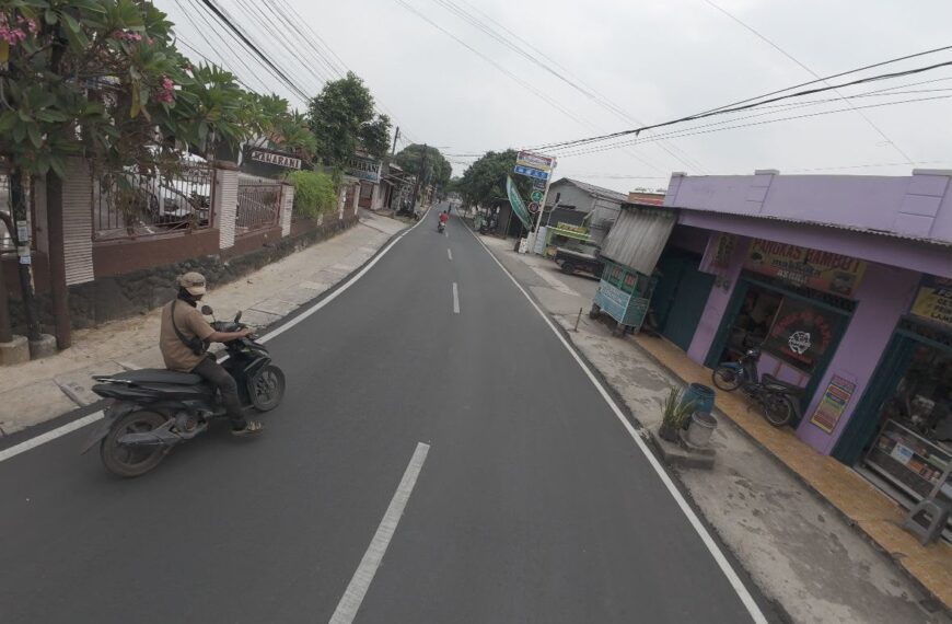 Perbaikan Jalan Jl. BKKBN Mustika Jaya Rampung, Warga&hellip;