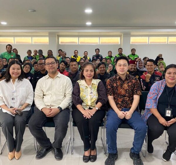 RS Mitra Plumbon Cibitung Bekali Driver Ojol dan…