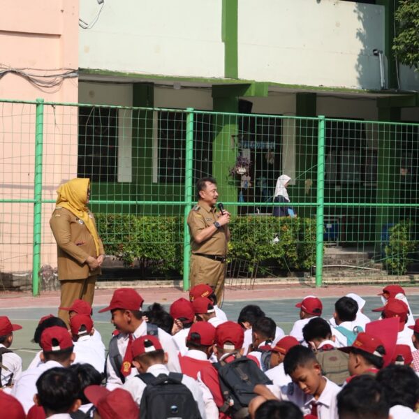 Wakil Wali Kota Bekasi Tinjau Hari Pertama Masuk&hellip;