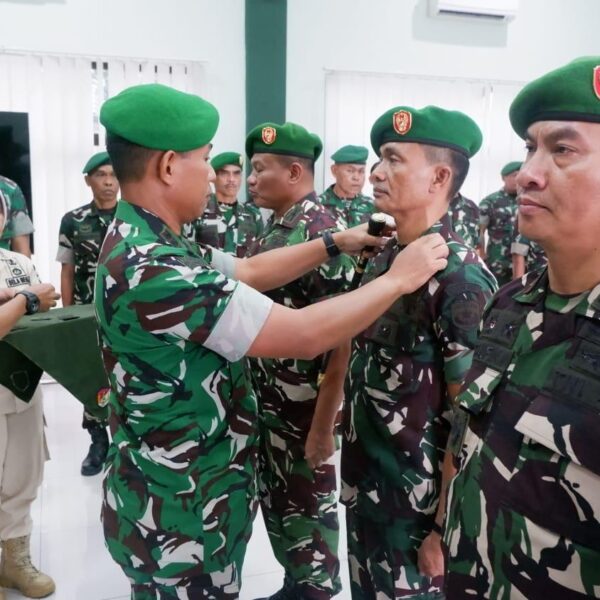 Pimpin Sertijab Danramil dan Korps Raport Masuk Satuan,…