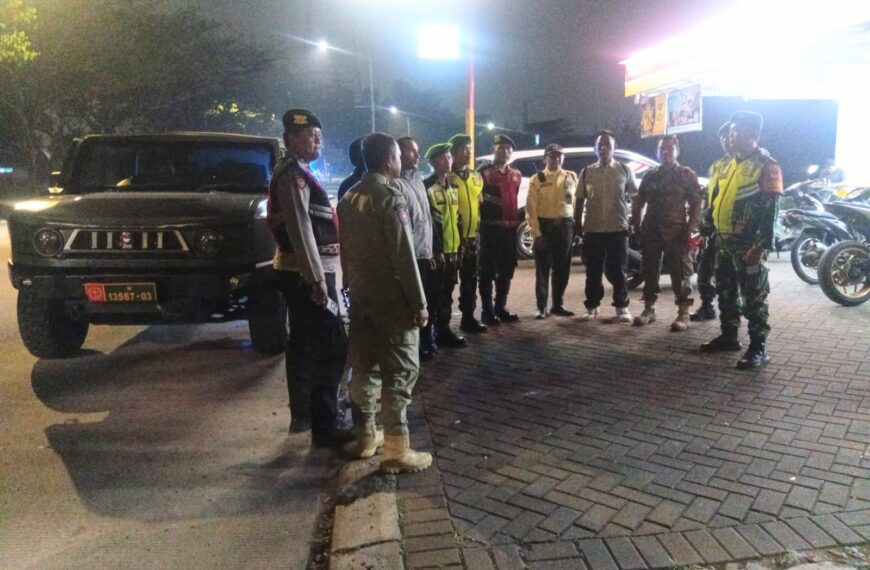 Patroli Sinergis TNI, Polri, dan Satpol PP Koramil 05/Bantar Gebang…