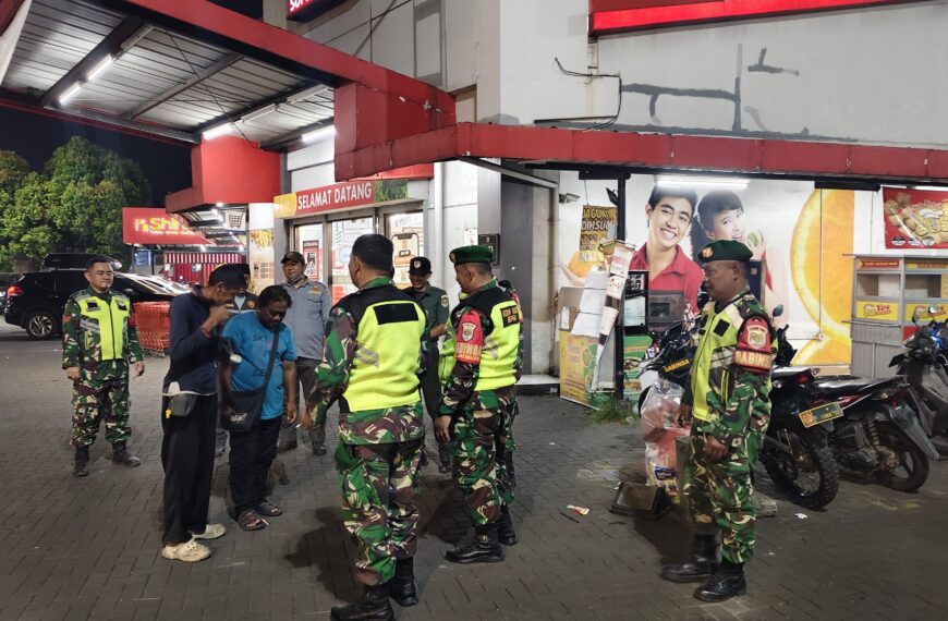Patroli Menyentuh Titik Rawan, Koramil 02/Pondok Gede…