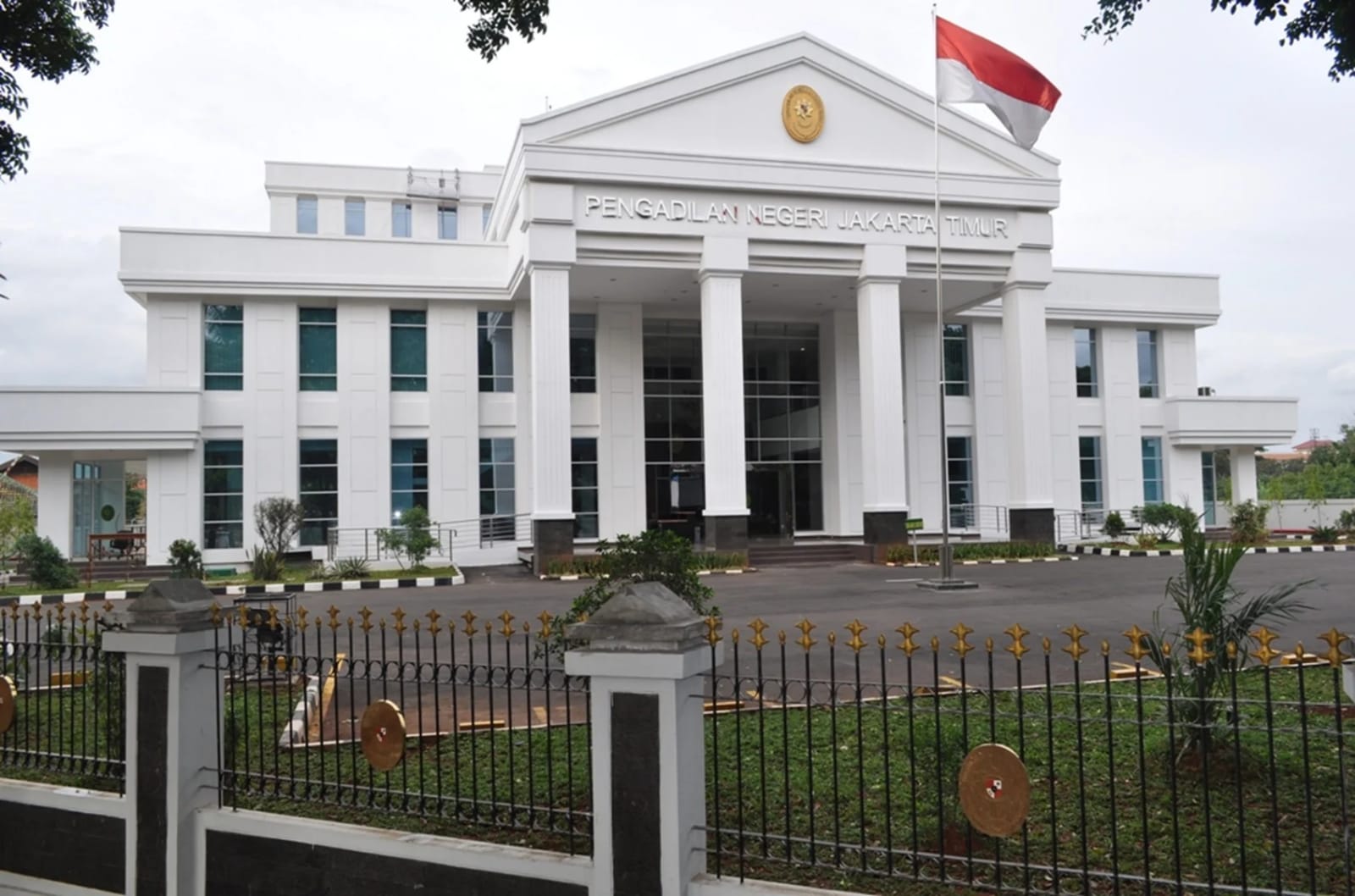 Pengadilan Negeri Jakarta Timur Batalkan Surat Dakwaan Perkara Tifauzia Tyassuma