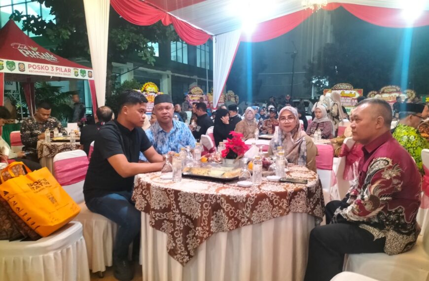 Sinergitas TNI–Polri, Kapolsek Bekasi Barat Hadiri Pisah Sambut Danramil 01…