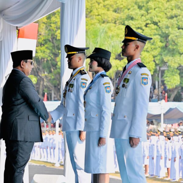 Dari Anak Buruh Bangunan hingga Peraih Kartika Astha…