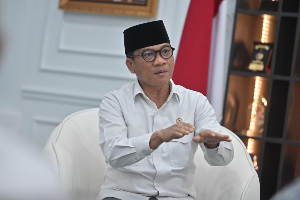 Mendes Yandri Minta Masyarakat Waspadai Konten Medsos yang Menyesatkan
