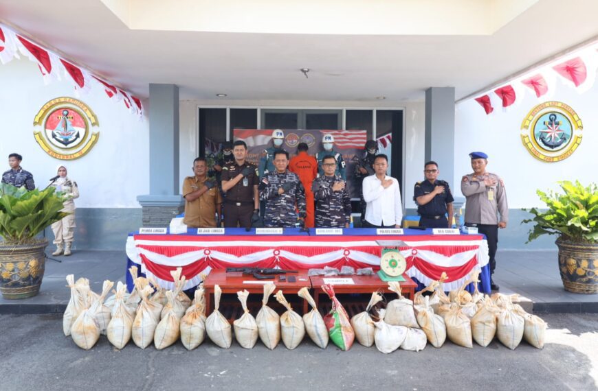 TNI AL Gagalkan Penyelundupan 1,6 Ton Pasir Timah Ilegal Bermodus…