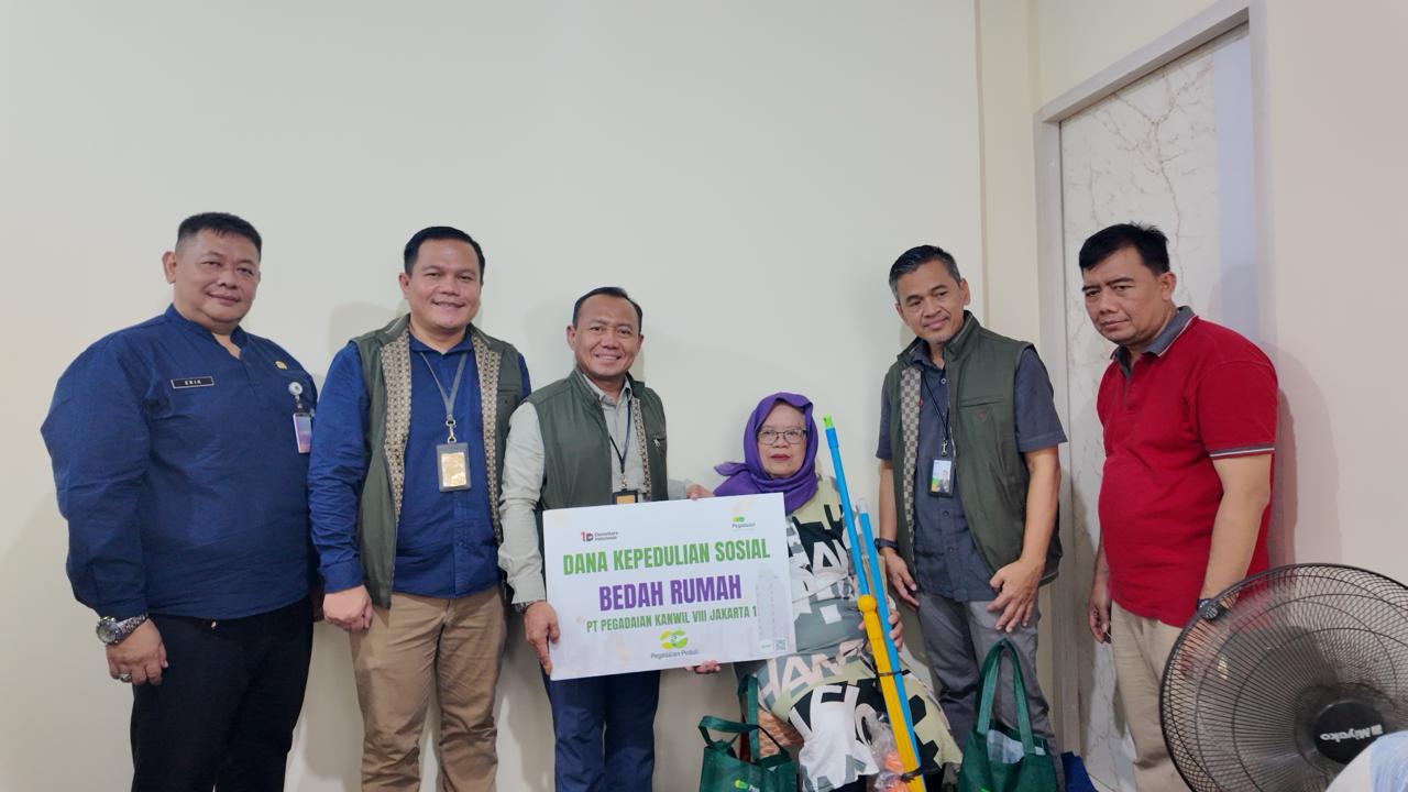 Pegadaian Kanwil VIII Jakarta 1 Serahkan Bantuan Bedah Rumah bagi Warga Kramat, Senen